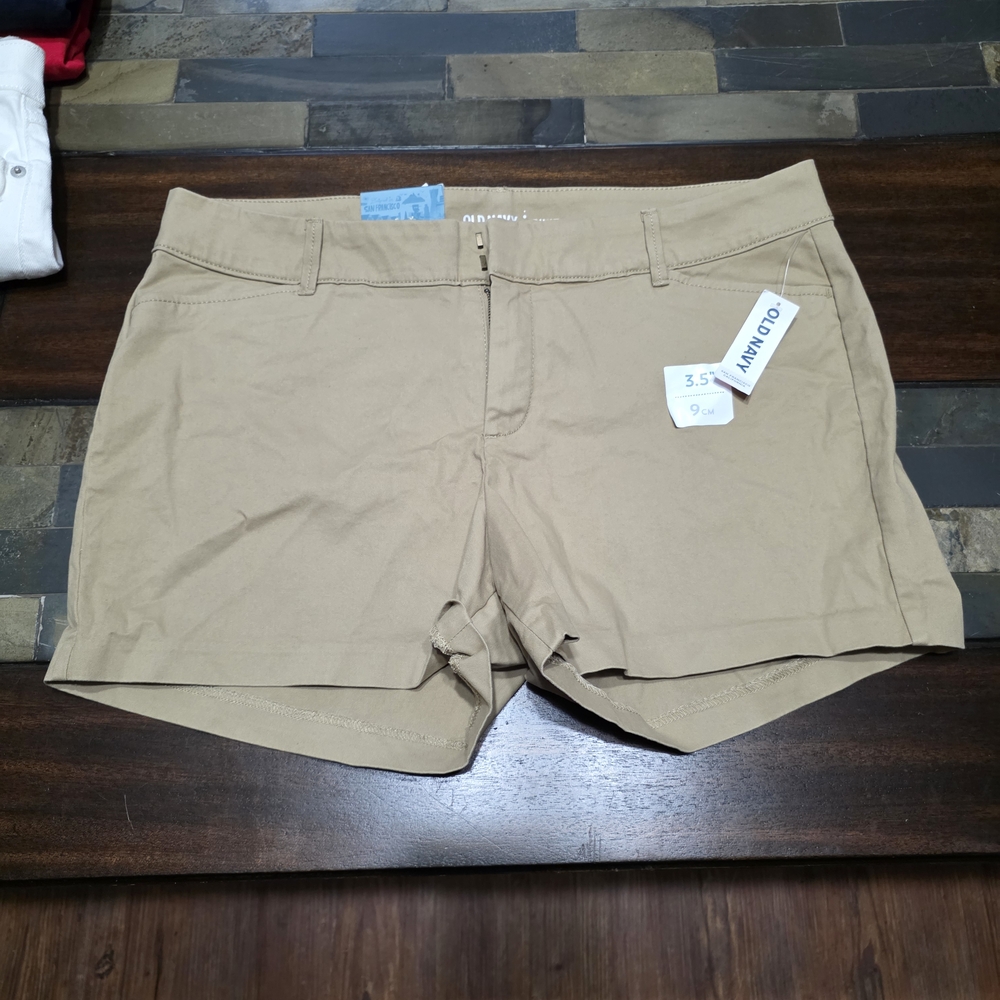 Old Navy Women's Beige Shorts